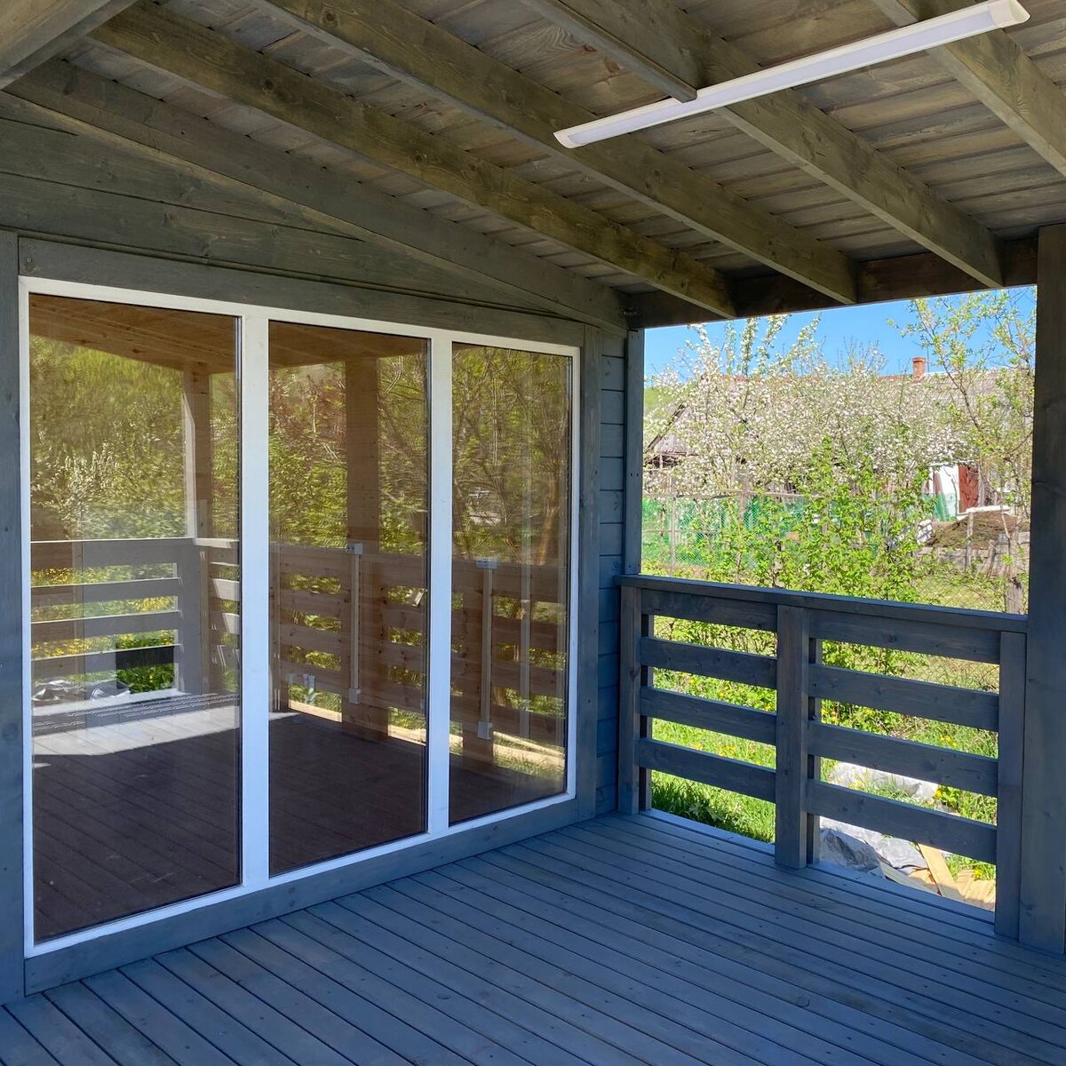 Большая терраса модульного дома