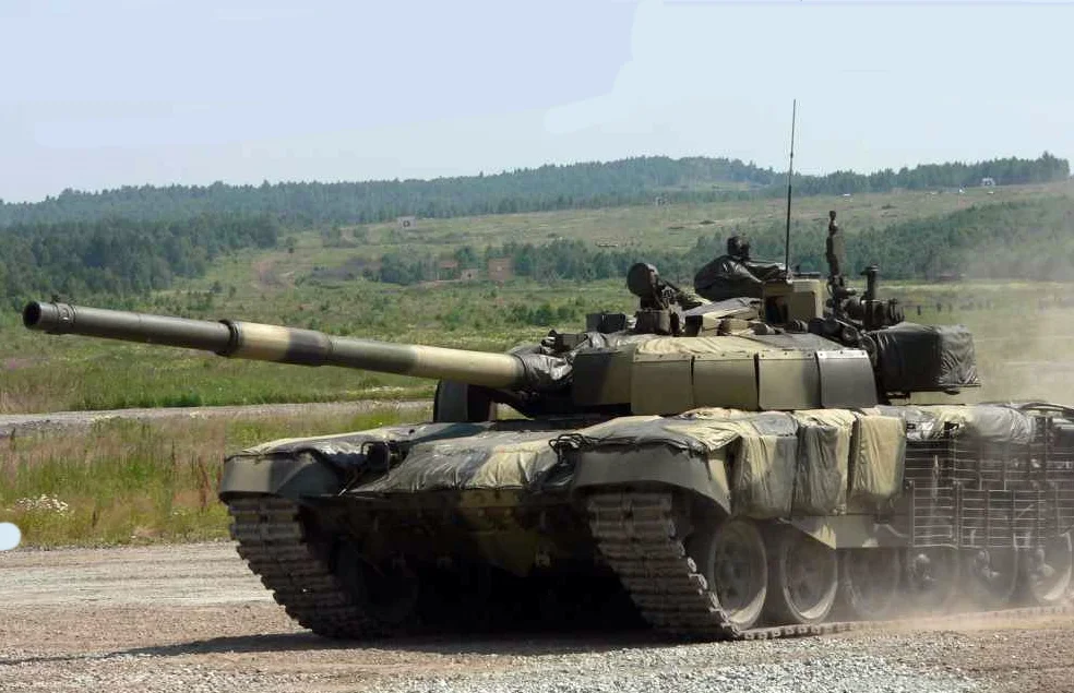 Т 72б2. Т-72б2 рогатка. Т72 б3 рогатка. Т-72 рогатка.