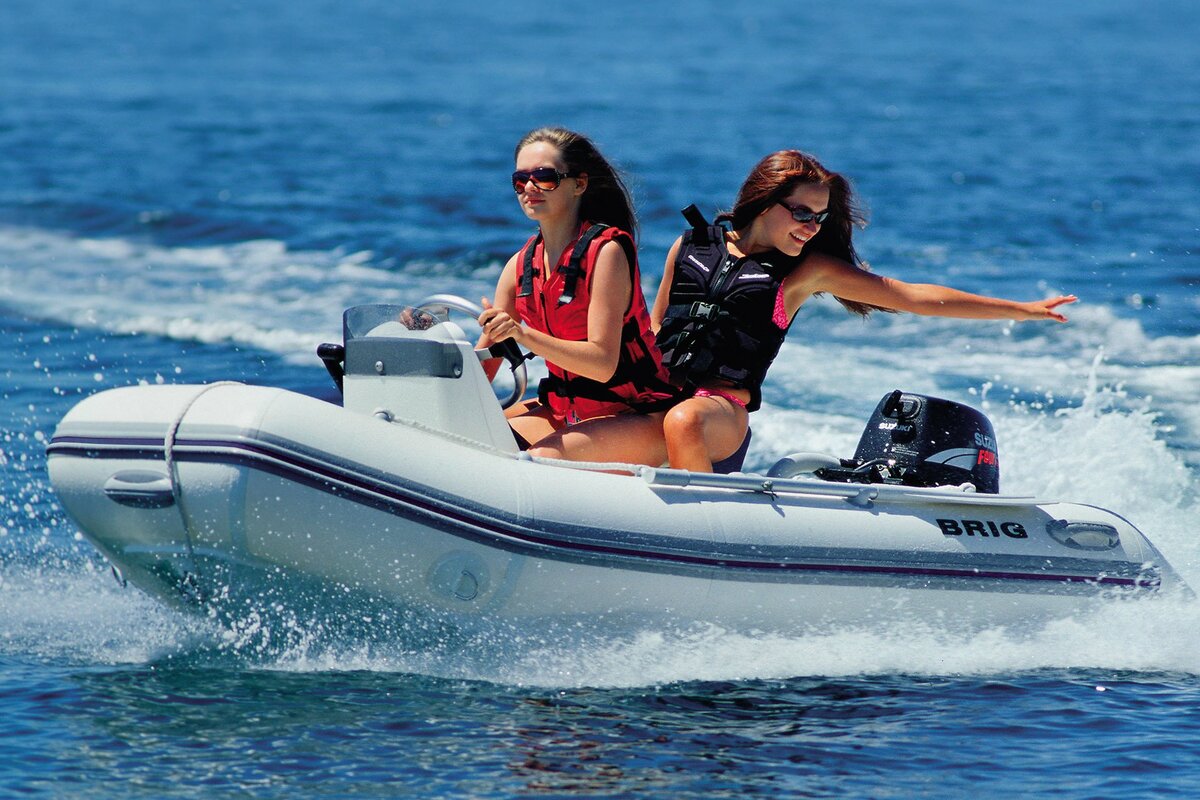 А ведь Украине есть, что предложить миру, помимо бесконечной глупости руководителей... Лодки Brig с 90х годов производились под Харьковом. Как обстоят дела сейчас - не знаю.