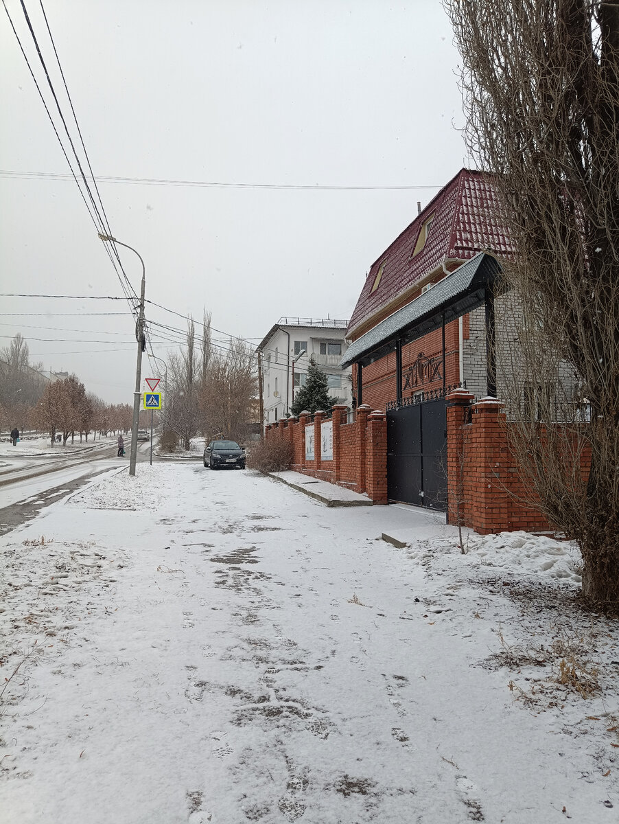 *Здание внешним видом отличается от обычных поликлиник, но нам это не мешает качественно оказывать квалифицированную медицинскую помощь.