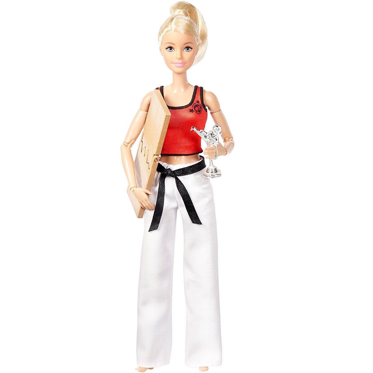 Промо-фото Barbie-каратистки, о которой идет речь в статье