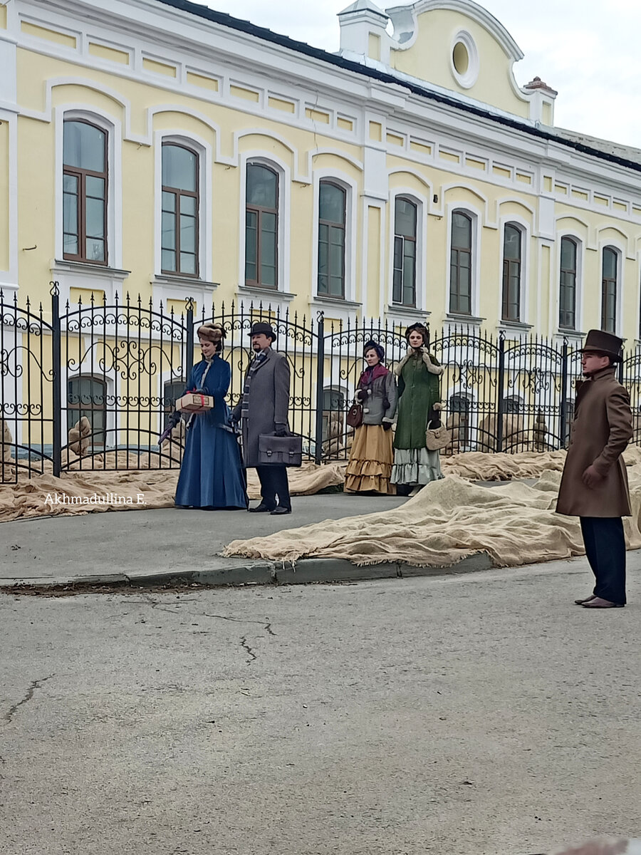 Ольга Лерман, Сергей Безруков, а также АМС