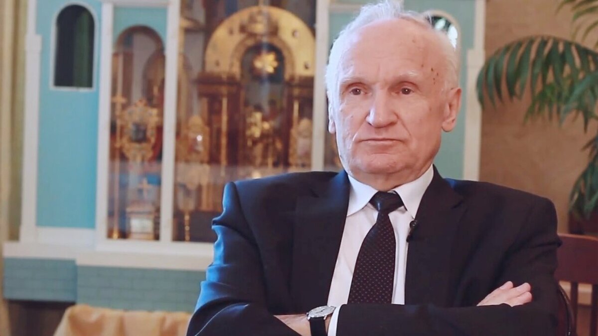 Алексей Ильич Осипов — учёный-богослов, педагог и публицист, доктор богословия, заслуженный профессор Московской духовной академии, апологет, проповедник, писатель, православный катехизатор.