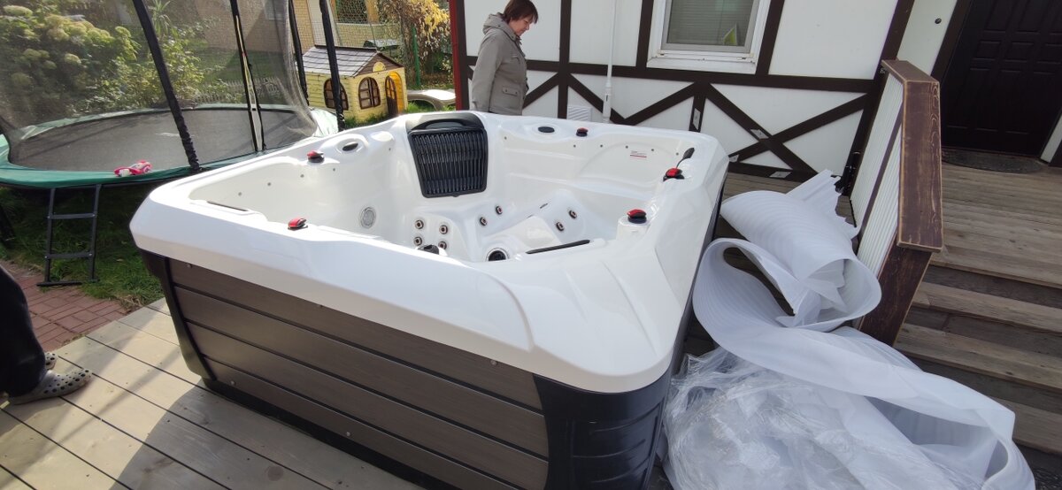 Установка спа бассейна JNJ Spas SPA 632