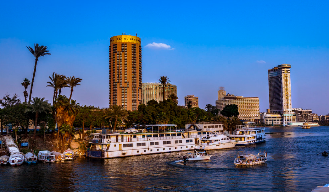 Cairo Egipet by Valeri Fortuna