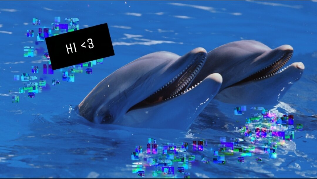 Он поздоровался)