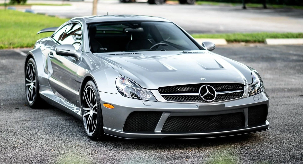 White sl65 AMG