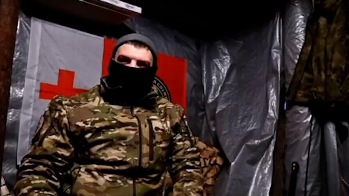    Медик о спасении на фронте своих и украинских военных© РИА Новости