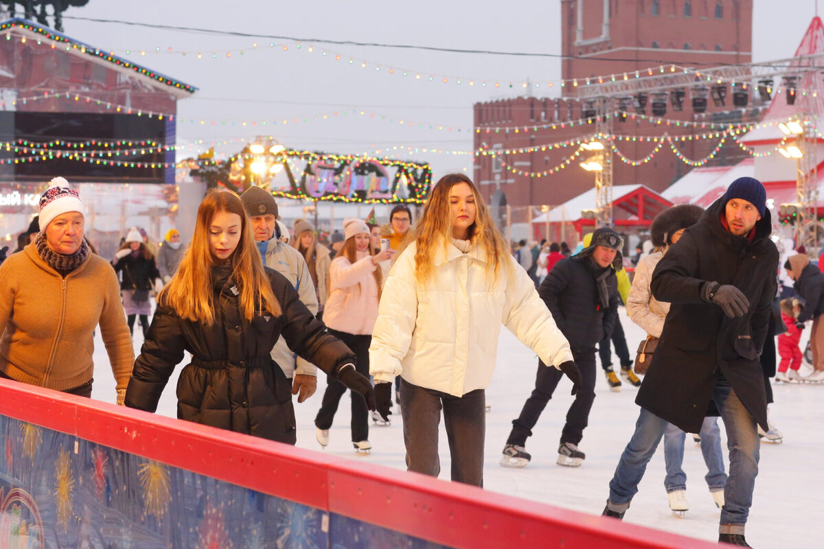 каток в центре москвы