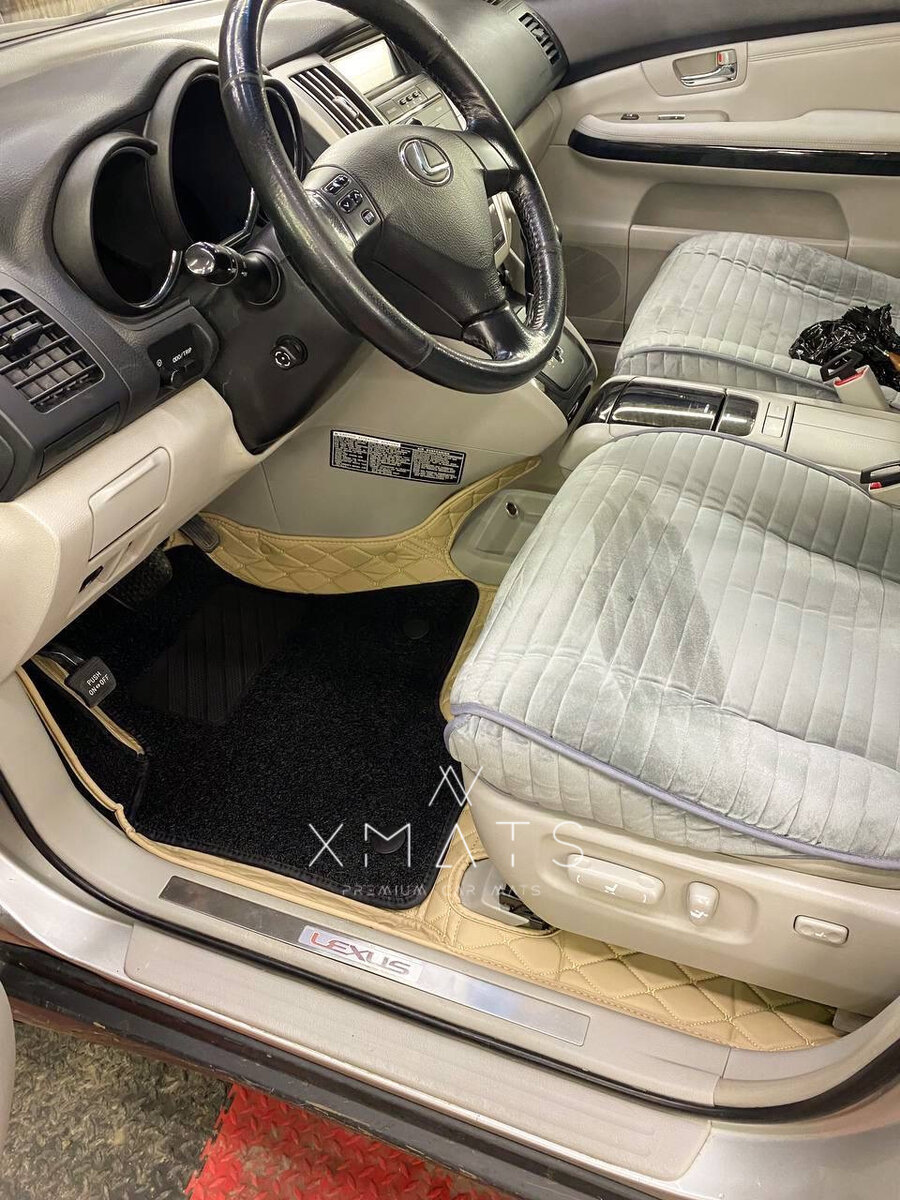 Коврики из экокожи на Lexus RX
