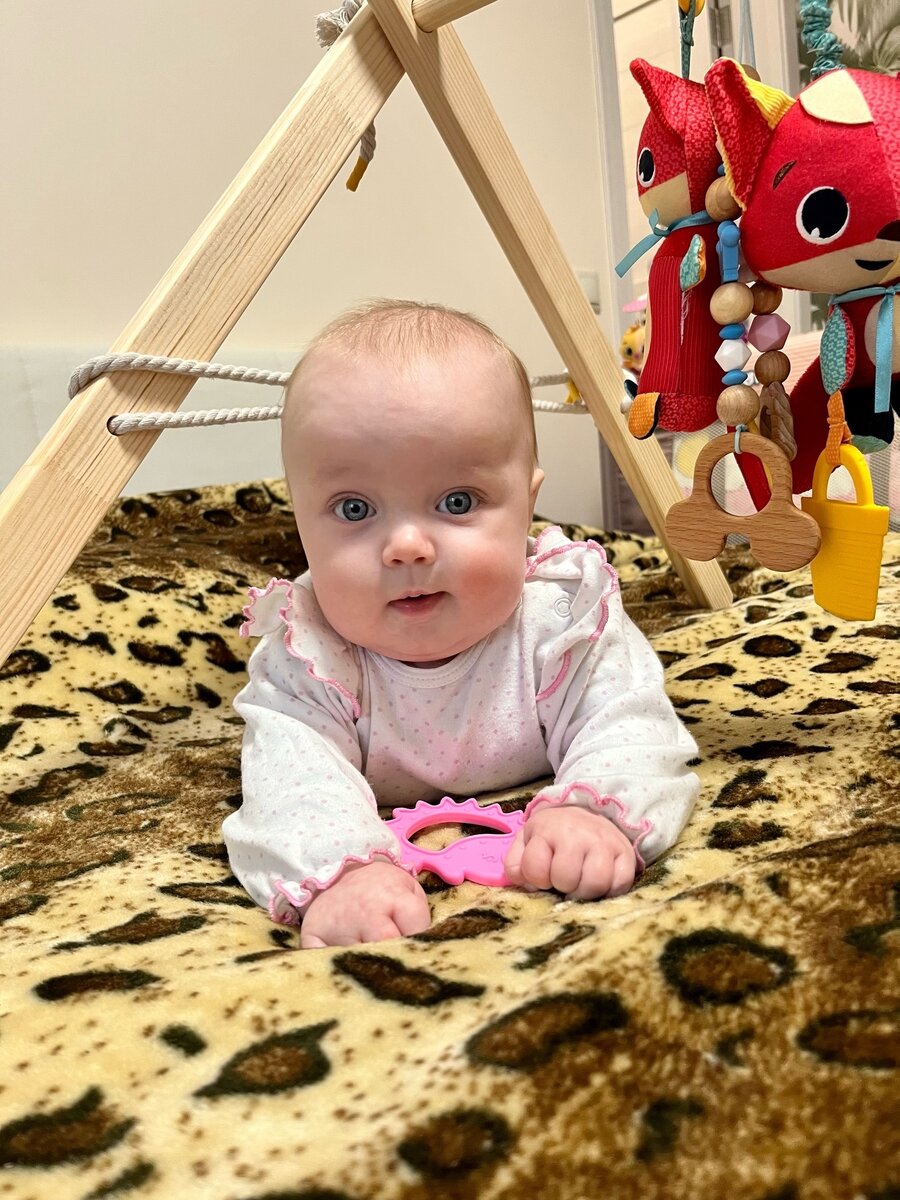 Если хотите, могу рассказать про неё: как она нам, стоит ли она своих денег и покупки. Пишите в комментарии😁