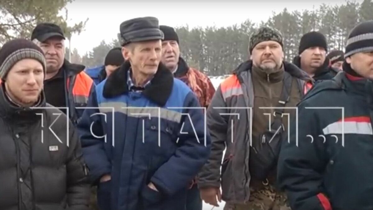     Госинспекция труда Нижегородской области отреагировала на сообщения о забастовке строителей трассы М-12 в Бутурлинском районе. В ведомстве сообщили, что органом принимаются меры инспекторского реагирования.