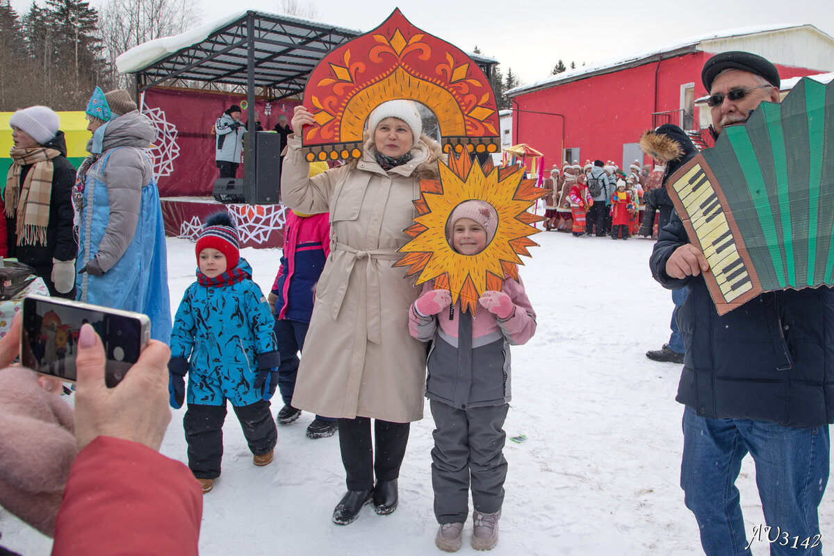 Подслушано верхнечусовские городки. Верхнечусовские городки Пермский край. Масленица фотографии. Верхнечусовские городки Пермь.