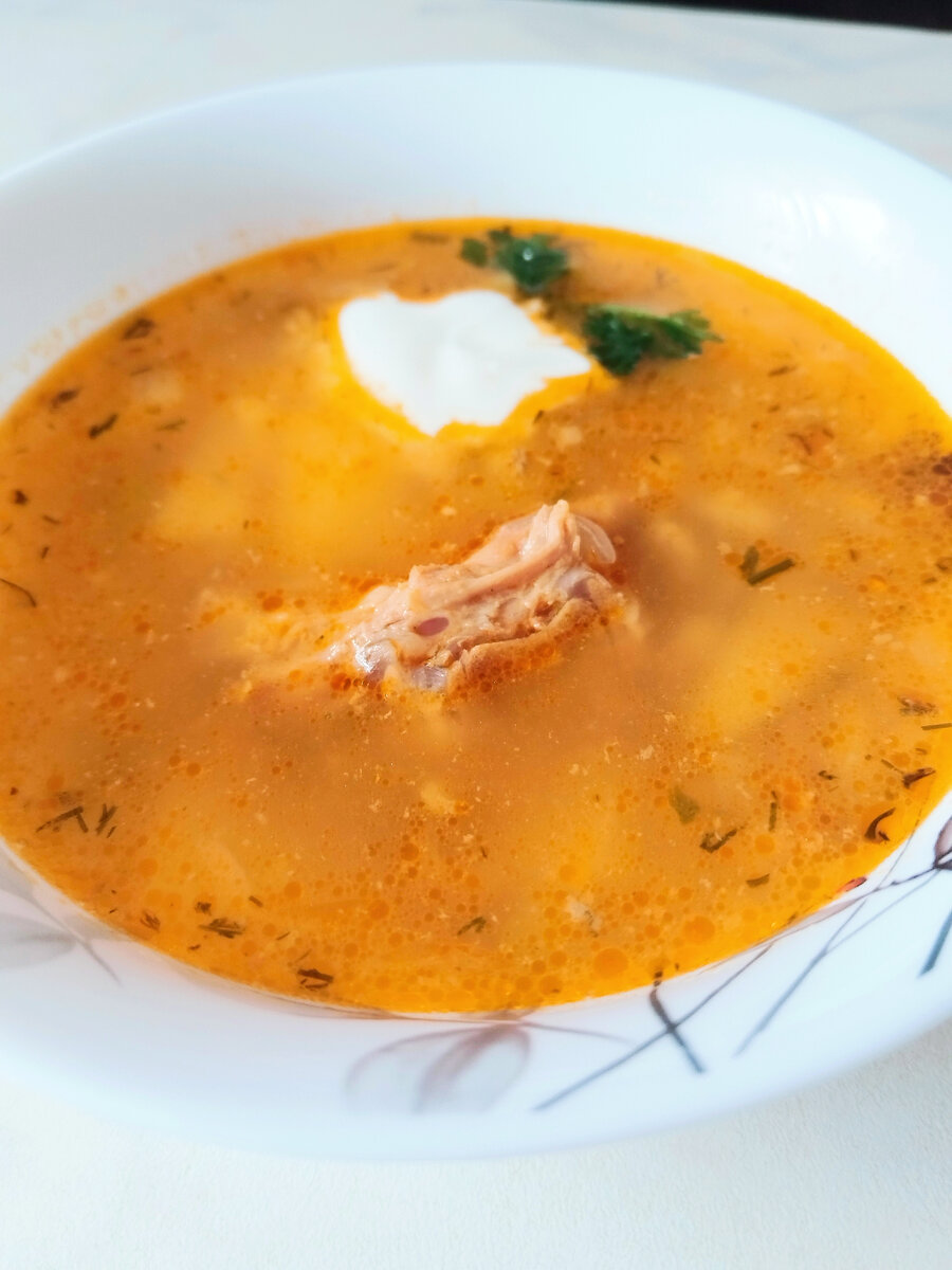 Всем привет! Сегодня хочу поделиться рецептом очень вкусного рассольника! Все ингредиенты рассчитаны на объем кастрюли в 4 литра. Вам понадобится: