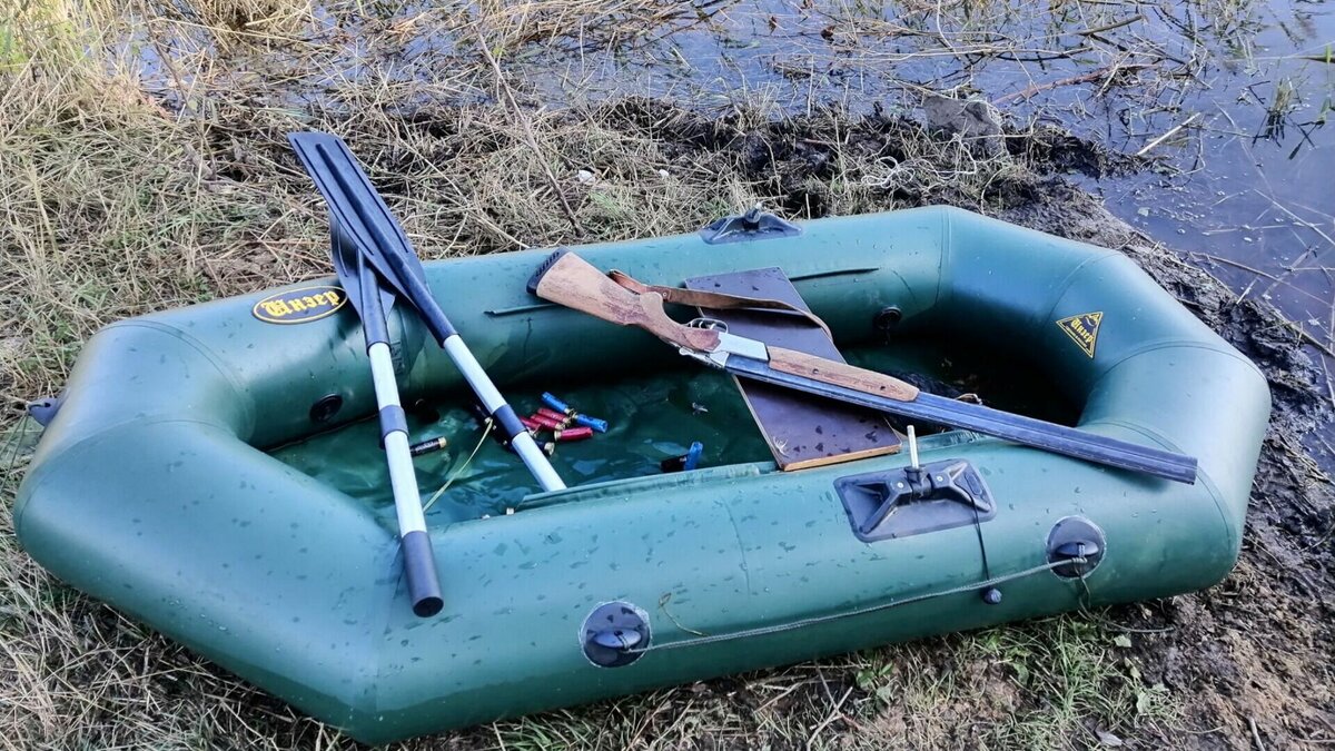     В Татарстане зарегистрированы 43 тысячи владельцев различного оружия. Об этом сообщил глава отдела контроля за оборотом оружия республиканского управления Росгвардии Рамиль Камалиев на конференции по старту сезона охоты.