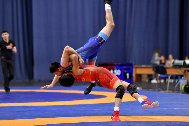    Оренбургские борцы на Всероссийских соревнованиях завоевали 51 медаль Кристина Просвиркина