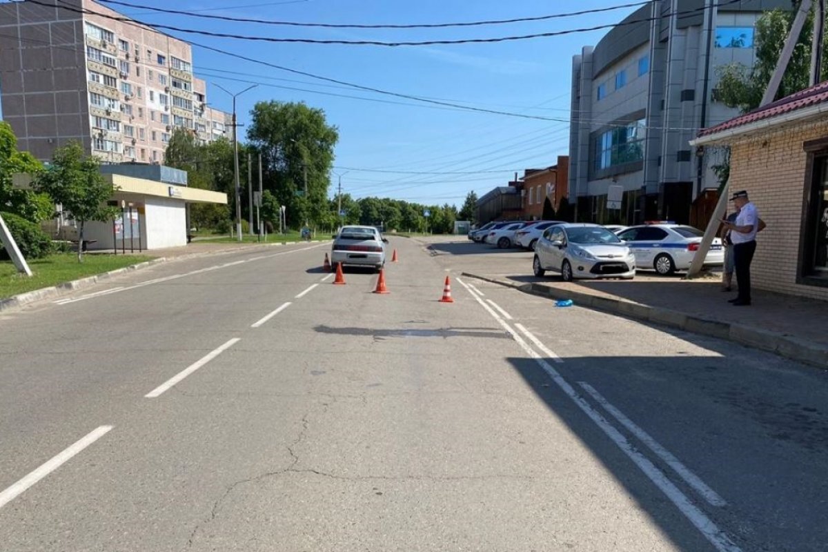 На кубани четыре полицейских попали в больницу после дтп