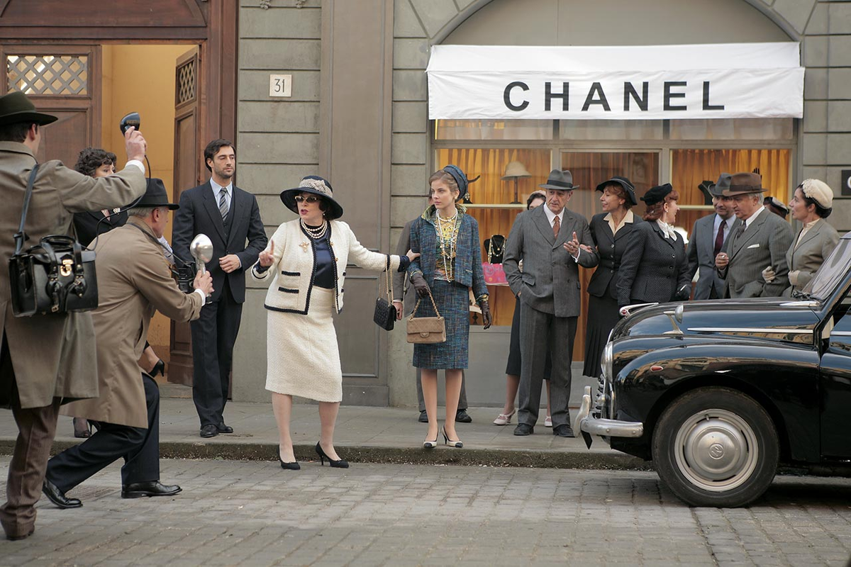 Кадр из к/ф "Коко Шанель" 2008 год.