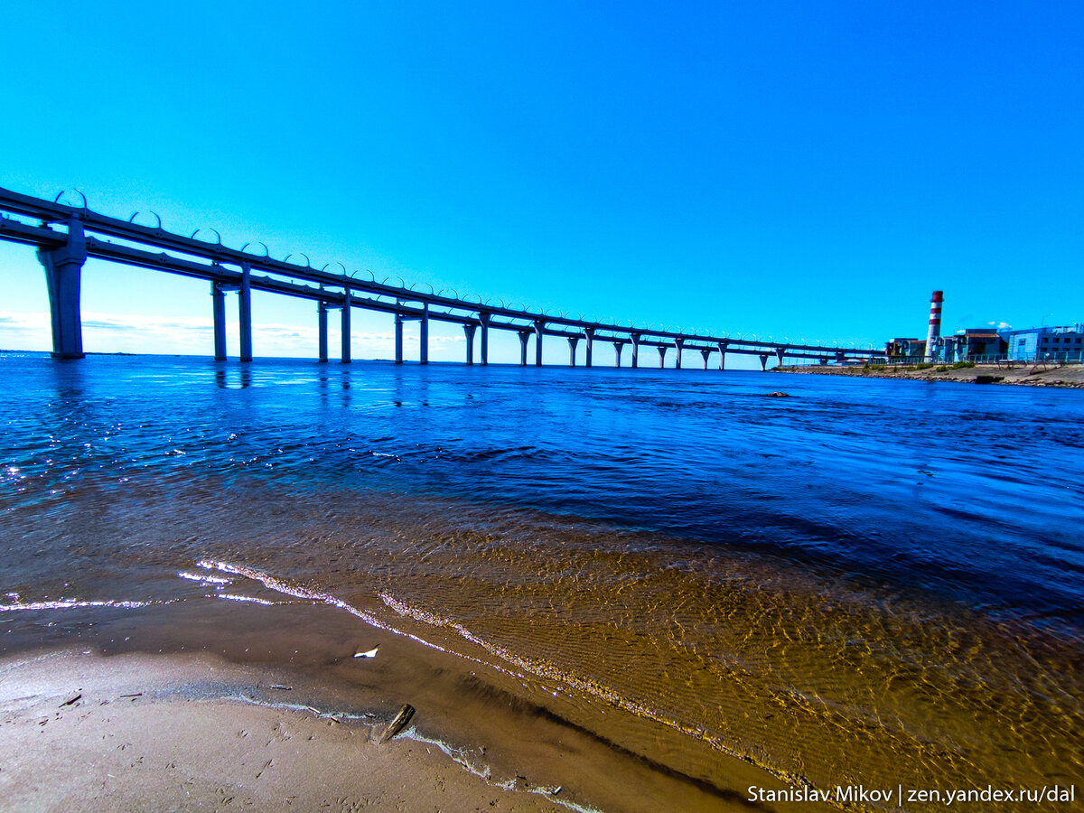 Вид с Канонерского острова на залив и мост ЗСД
