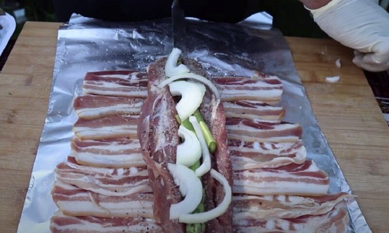 Очень сочный и вкусный шашлык приготовим в фольге