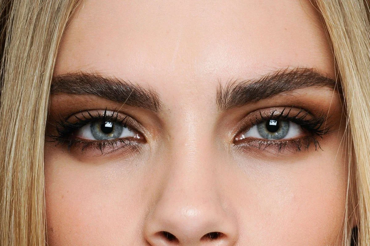 Make brows. Cara Delevingne брови.