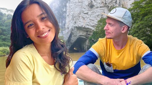 Наше с Найви прекрасное утро на самом большом озере Вьетнама. Заплываем в страшную пещеру по реке