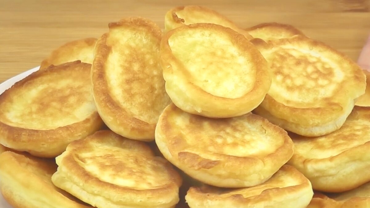 Оладьи на газировке и сметане 