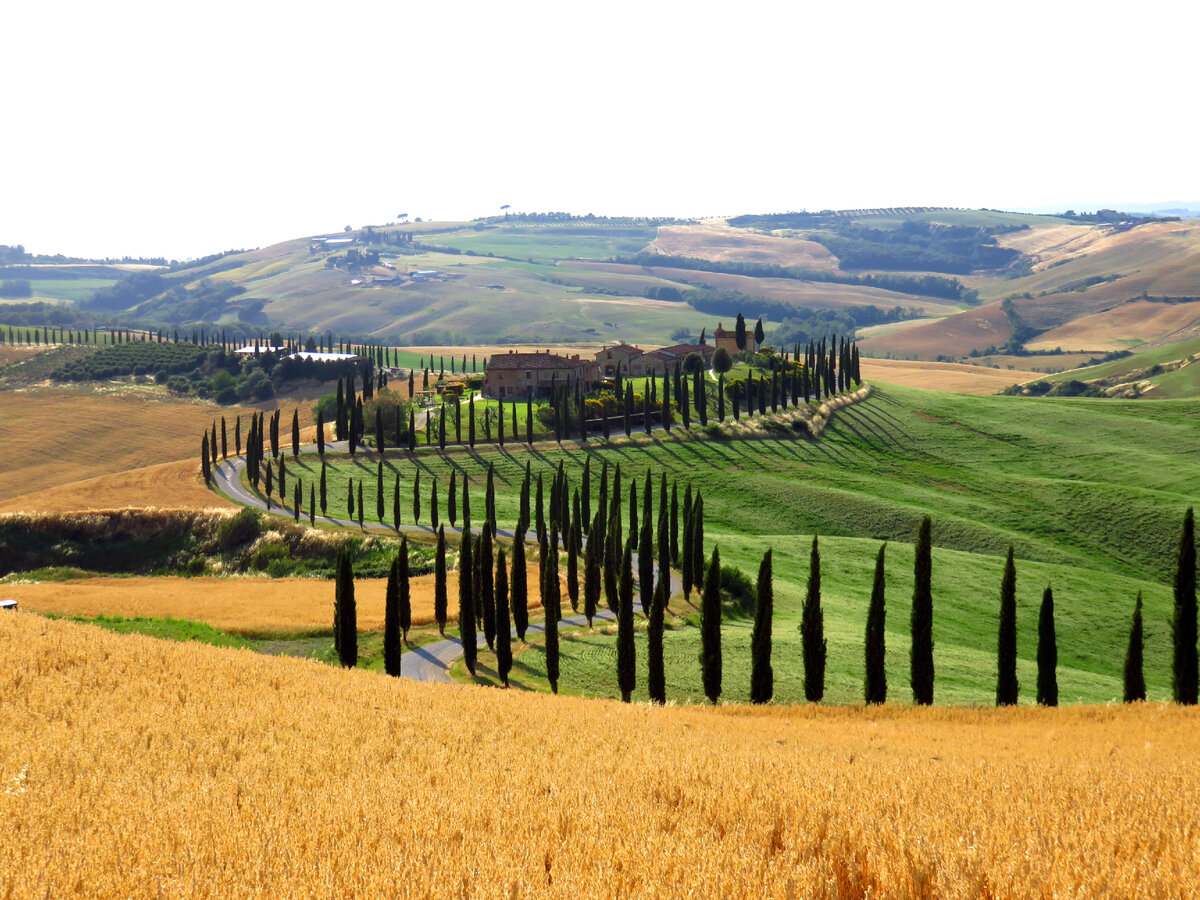 Тоскана италия. Паданская низменность (равнина). Тоскана италия. Италия холмы домики тоскана. Тоскана италия горы.
