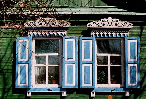 Купить ставни на деревянные окна от производителя на заказ по цене кв./м. в Москве – OKNAZENIT