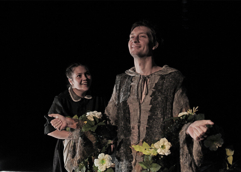 Сергей Моисеев в спектакле "Чудо святого Антония" - наглядный пример блестящей актёрской игры вне психологизма