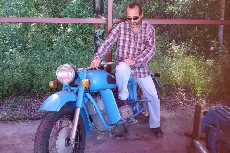 это не Ява и не Иванов, хотя и в очках