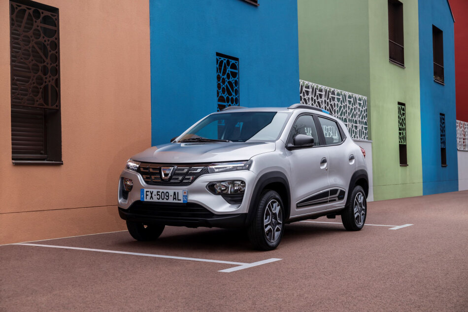 Электрический кроссовер Dacia Spring 2021 года