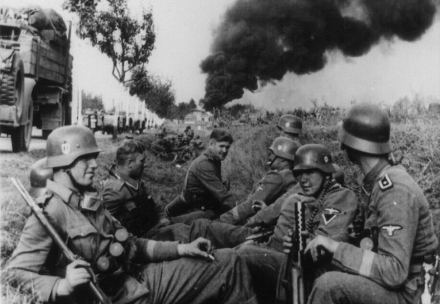 Дивизия "Leibstandarte SS Adolf Hitler"