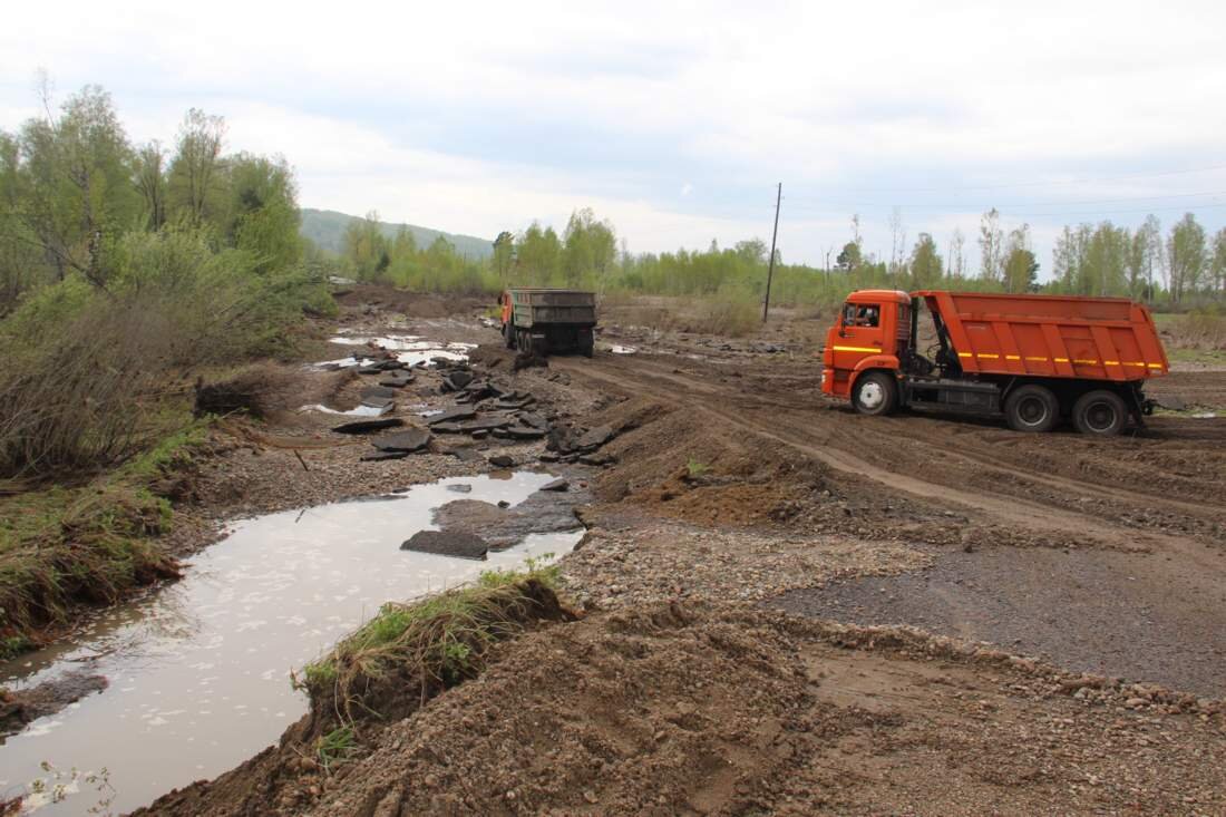 Устройство временного проезда на месте размыва дороги Катузское - Верхний Кужебар