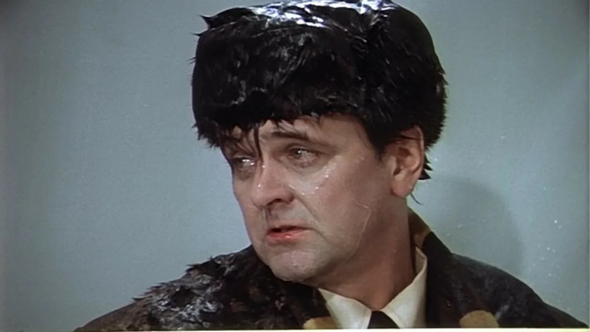 Надо подумать. Ну это не домашнее. Ну это не домашнее. Ну это не домашнее. Ну это нормально машков охота на пиранью.