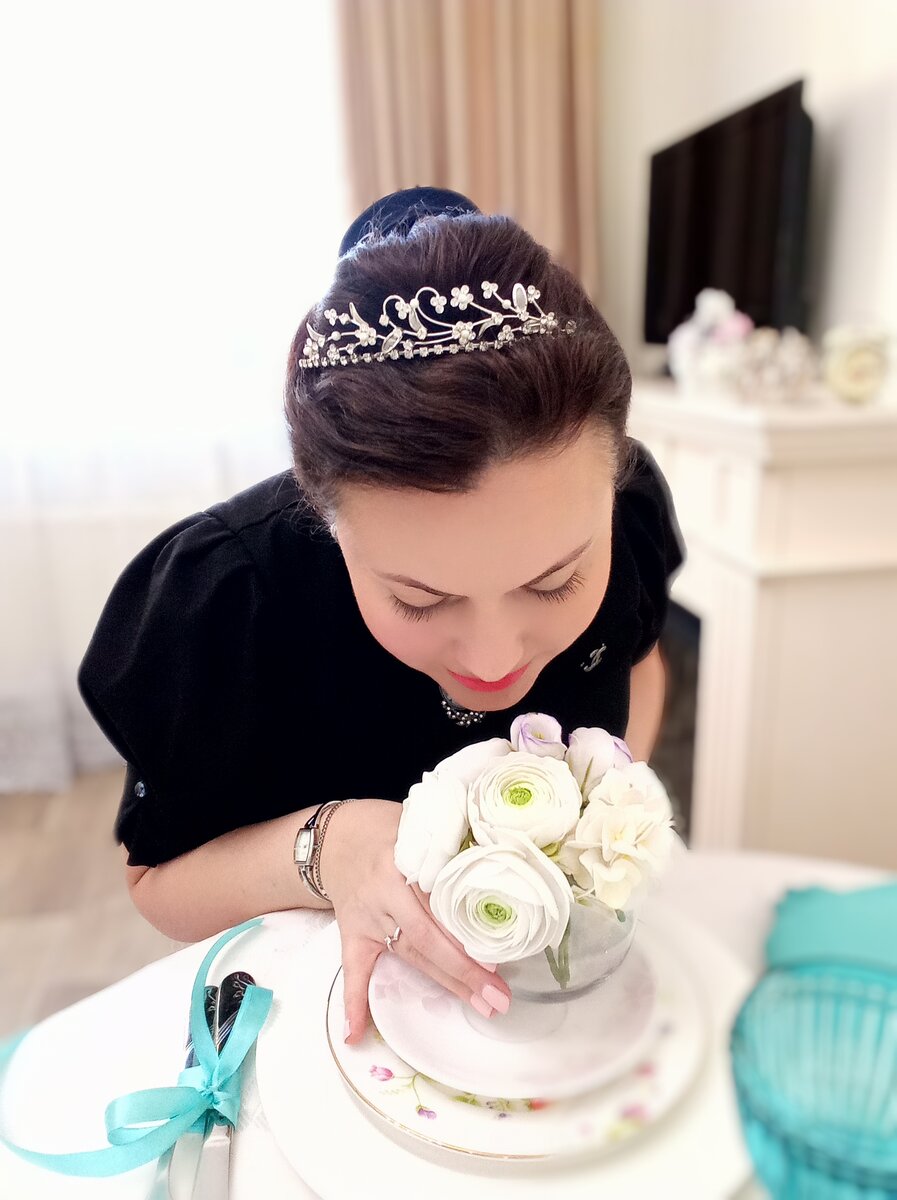 Фото из личного архива Аллы Элль. Фотосет в стиле "Завтрак у Тиффани".