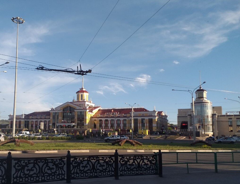 Вокзал. Сфотографирован в другой день. Спасибо, Маша!