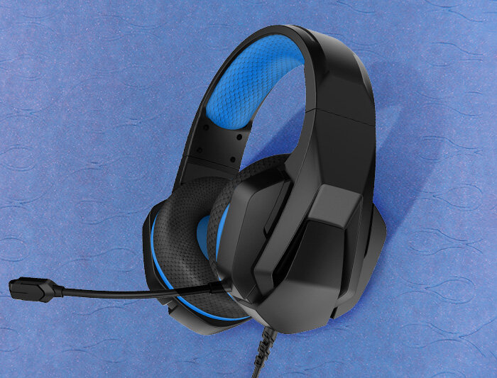 Новинки игровой периферии: яркая клавиатура и наушники для геймеров