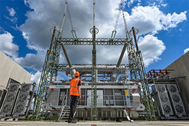 Россия вполне может прекратить поставки в Литву электроэнергии. Когда-то эта страна, в угоду ЕС, заглушила самую совершенную в СССР Игналинскую АЭС, и теперь может об этом сильно пожалеть. Фото: aif-s3.aif.ru
