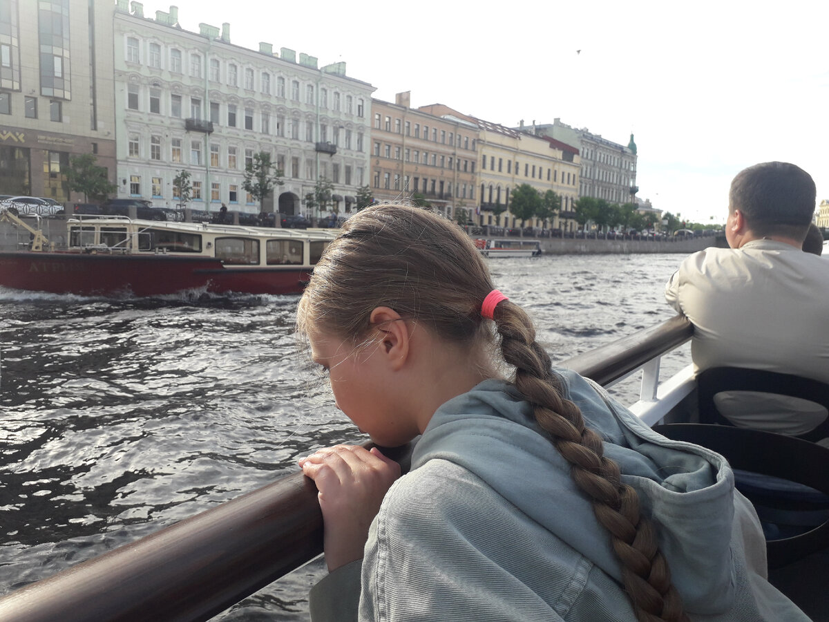 А культура в Петербурге недорога, даже дёшева. Фото автора.