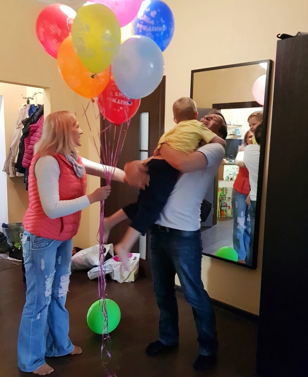 Мои родители- замечательные бабушка и дедушка. 