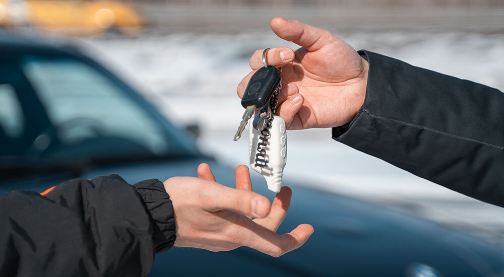 Перекупщики автомобилей б/у. Перепродажа автомобиля. Авторынок перекуп. Продаю машину. Рынок подержанных автомобилей.