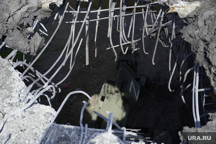    По словам Стремоусова, обстрелы поражают в том числе чисто гражданские объекты