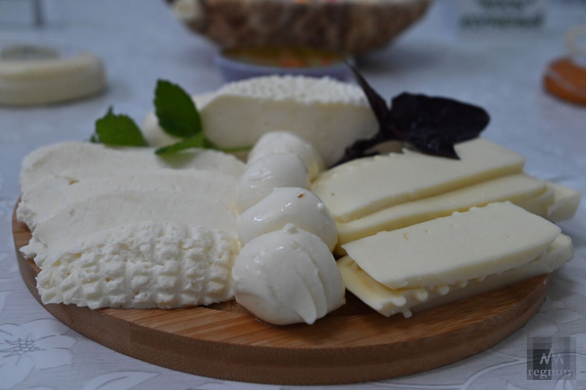    Готовая продукция предгорненского молочного завода «Хладонеж» Александр Погожев © ИА REGNUM