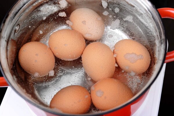 Сегодня я узнала, что всю жизнь варила яйца неправильно, мудрая соседка указала на ошибку
