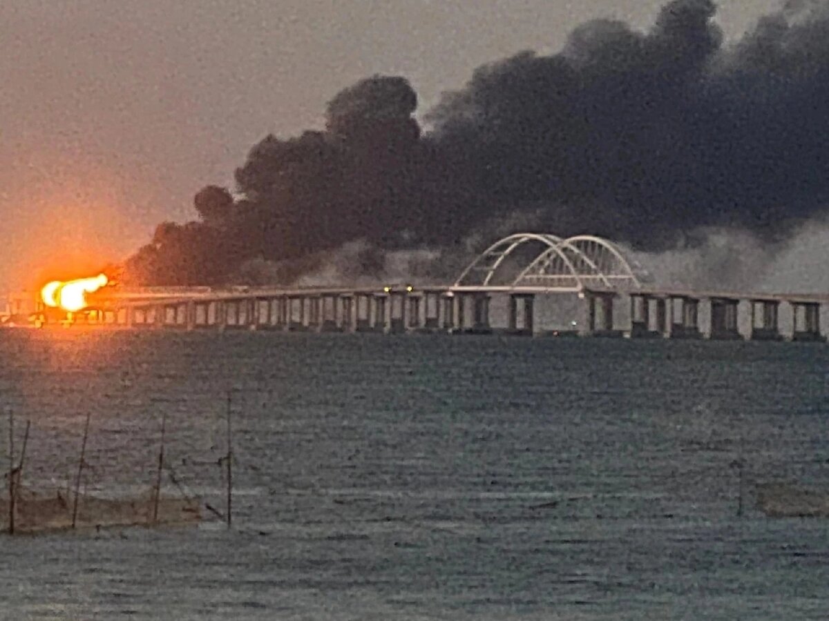 крымский мост под водой