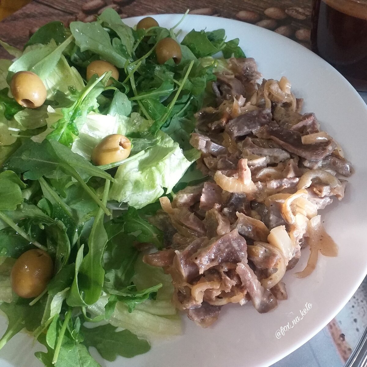 Куриные желудки в чесночно-имбирном соусе.