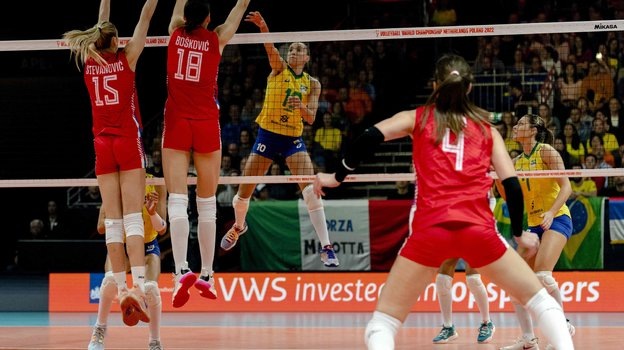    Бразилия — Сербия — 0:3.