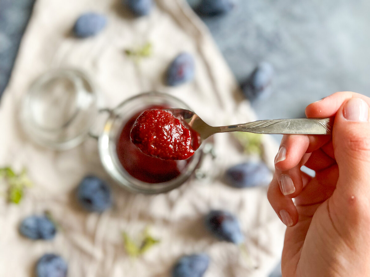 Соус из слив "ткемали"