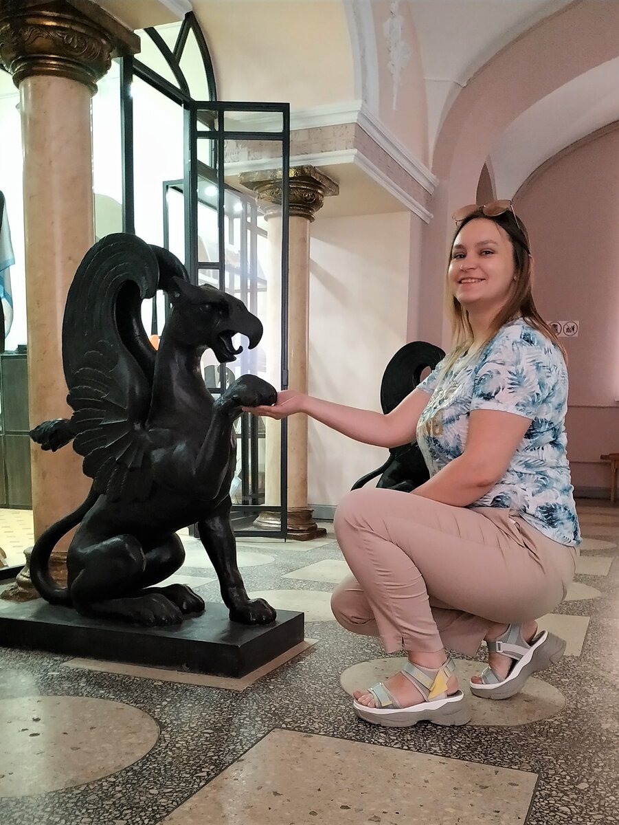 Они очень похожи на послушных пёсиков. Я не удержалась.